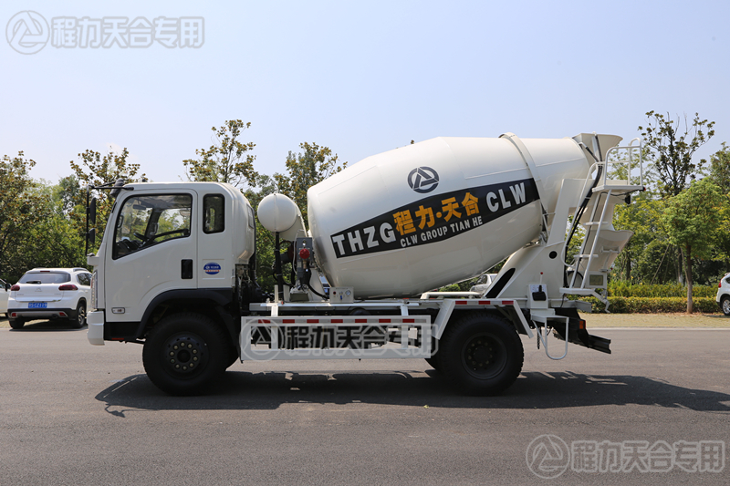 大運(yùn)運(yùn)途3方攪拌車