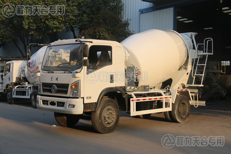 東風(fēng)攪拌車(chē)