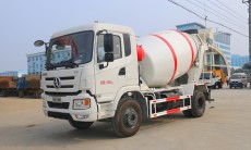 大運(yùn)風(fēng)景3方攪拌車(chē)