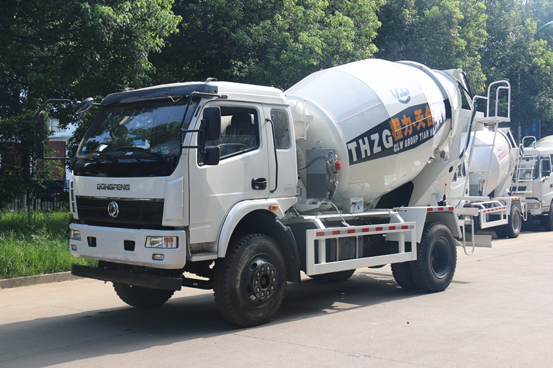 東風(fēng)6方攪拌車    B07