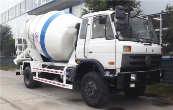 東風(fēng)單橋6方水泥攪拌車