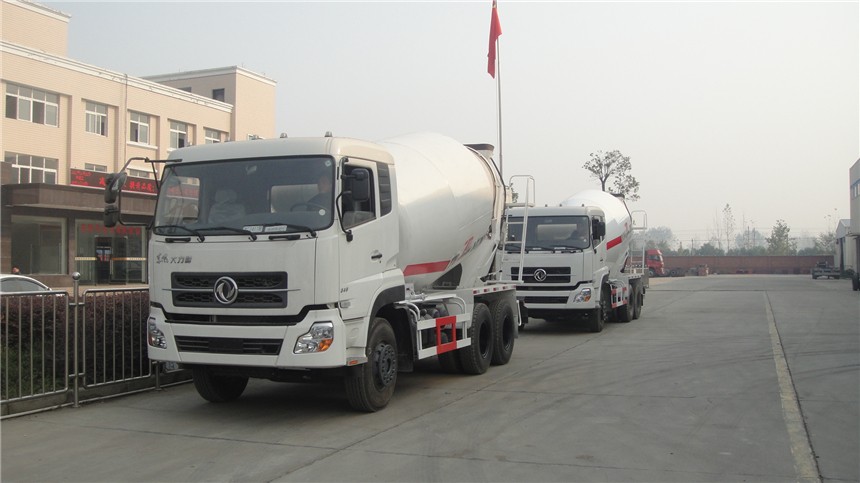 東風(fēng)攪拌車展示圖7
