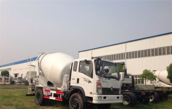 重汽攪拌車(chē)圖片4